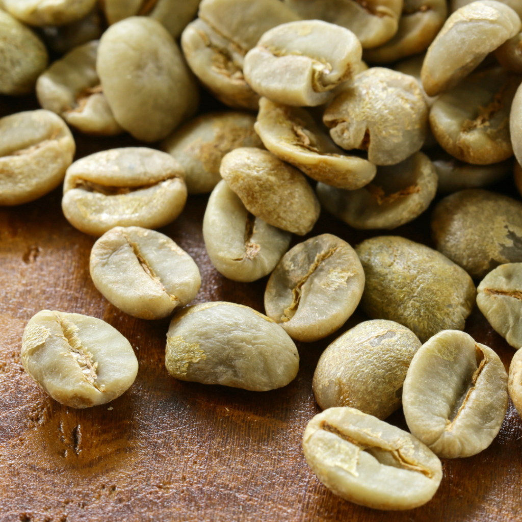 コーヒーの生の豆。残留農薬・汚れや酸化物が蓄積しています