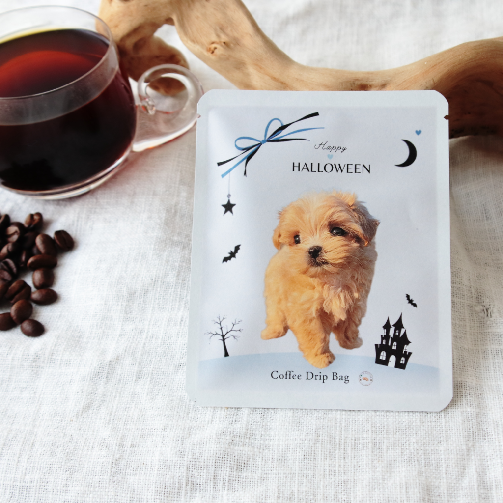 犬の写真入りハロウィンドリップコーヒー ブルーのパッケージ